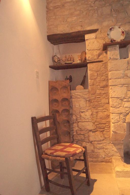 Vila Makrinari Tis Pano Geitonias Salamiou Exteriér fotografie
