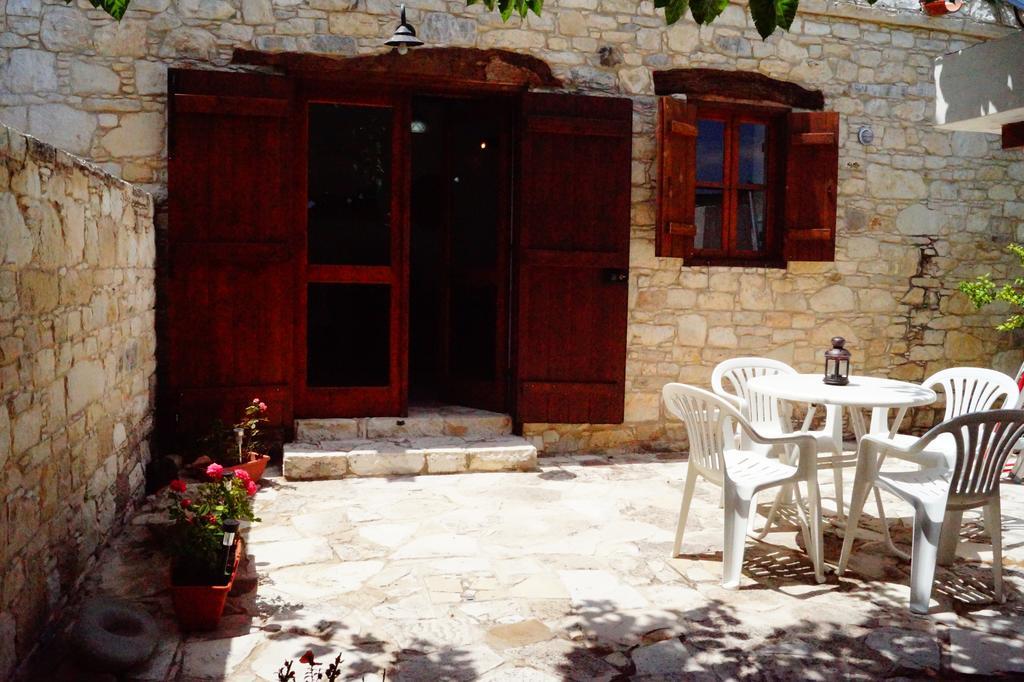 Vila Makrinari Tis Pano Geitonias Salamiou Exteriér fotografie